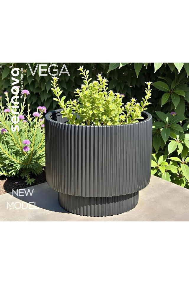 Vega Model Büyük Dekoratif Modern Saksı Ve Vazo 20 Lt ( 31,5 Cm X 32 Cm ) Hazneli Siyah